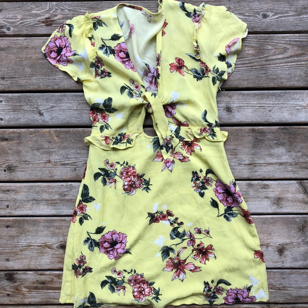 Yellow dress